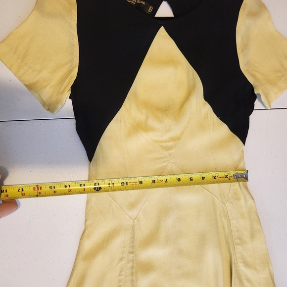 Something Else Cosmic Panel Dress Yellow Black New NWT Size 0 Mod Rockabilly - Picture 8 of 10